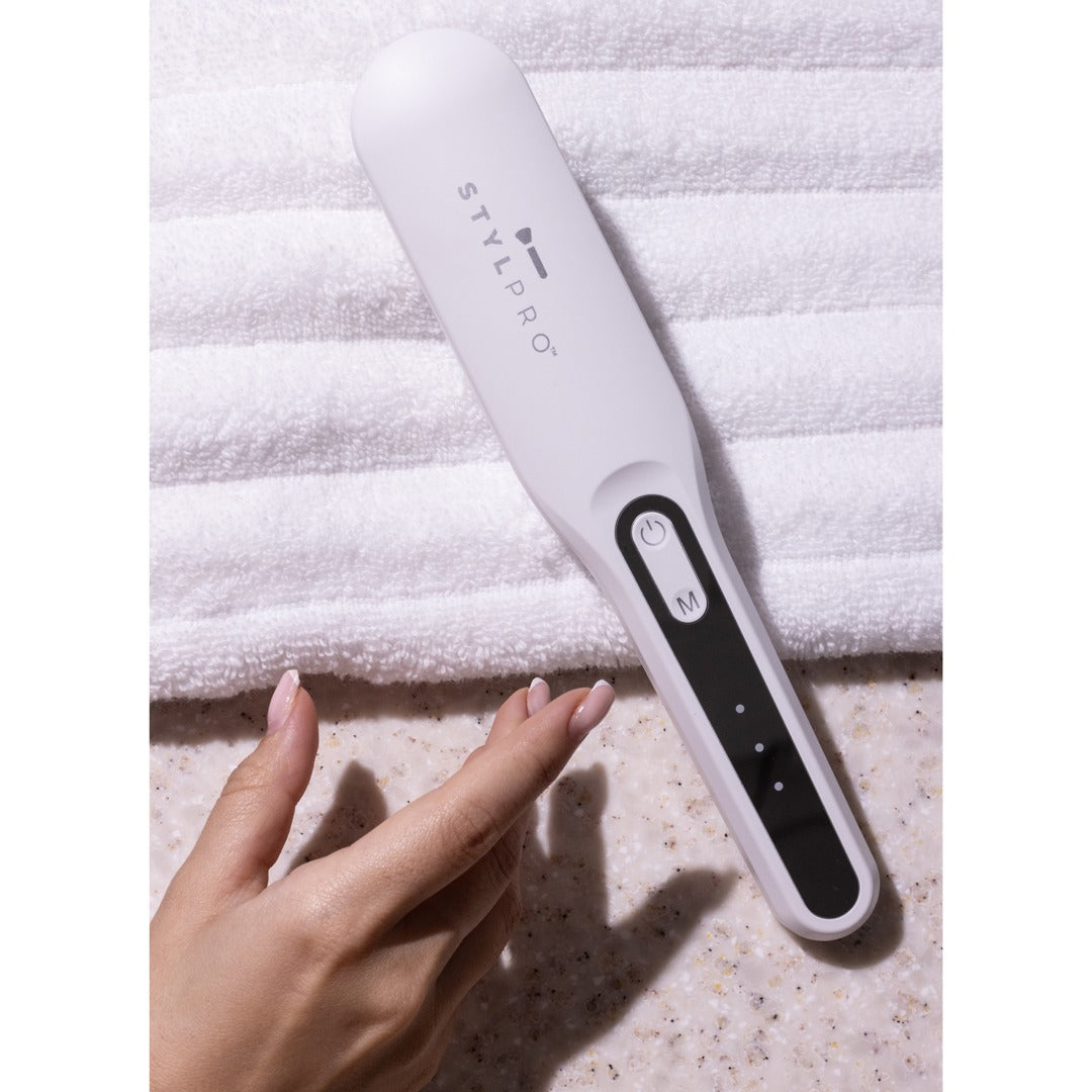 Root Renew Red Light Hairbrush - Rauðljósa hárbursti